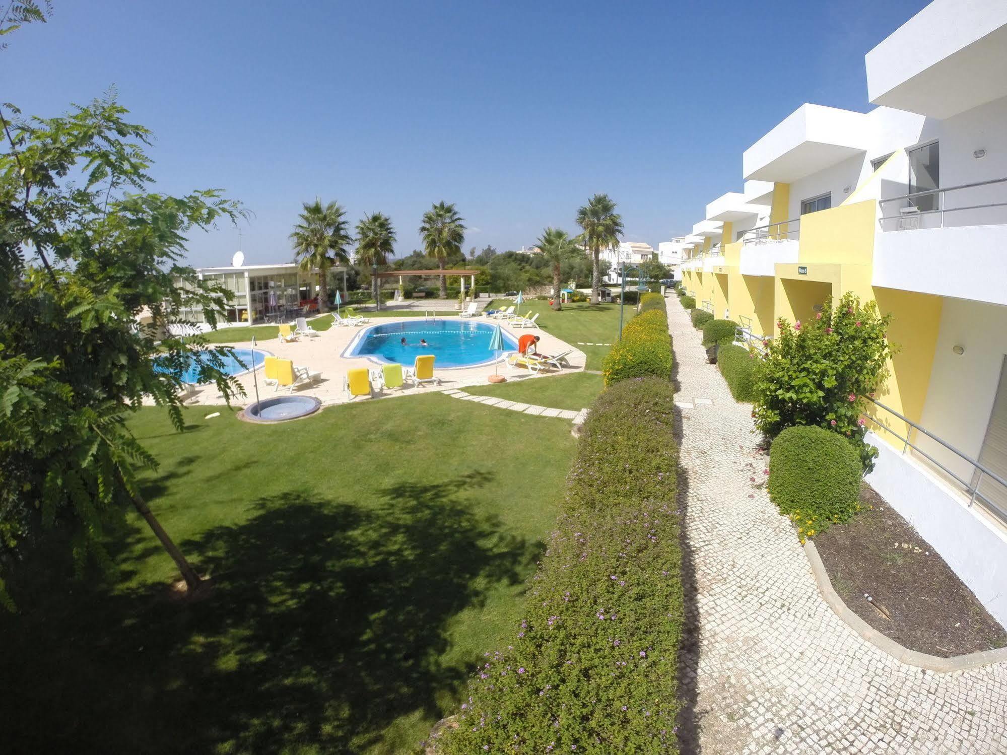 Apartamentos Santa Teresinha Alvor Exterior photo